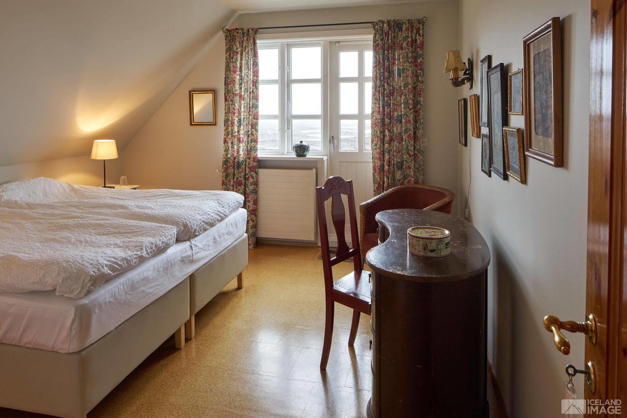 Guesthouse Heba Stokkseyri Екстер'єр фото